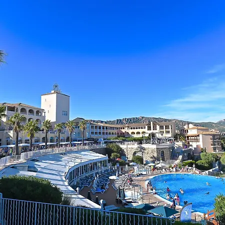 Apartment Village Cap Esterel - L'esquinade-34 By Interhome